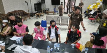 Rugikan Negara 24 Milyar, Kejari Rohul Tahan 6 Tersangka Penyimpangan Penyaluran Pupuk Subsidi