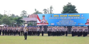 Polda Riau mengadakan apel gelar pasukan operasi keselamatan lancang kuning 2025 di Mapolda Riau