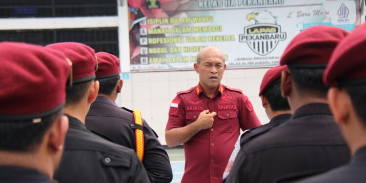 Perkuat Tusi Pengamanan, Kalapas Pimpin Apel Serah Terima Regu Pengamanan