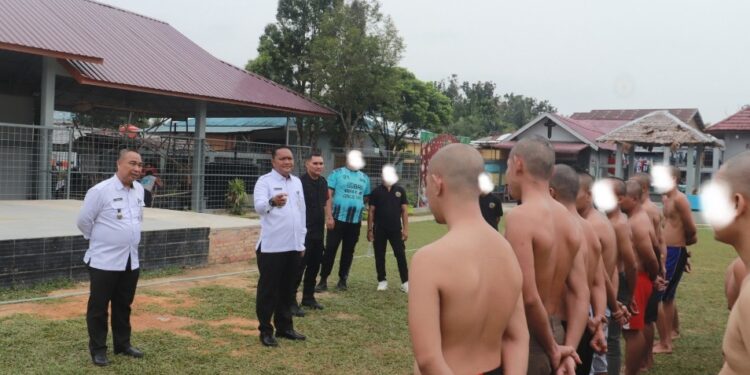 Sampaikan Tata Tertib di Lapas, Kalapas beri sosialisasi pada Tahanan Mapenaling