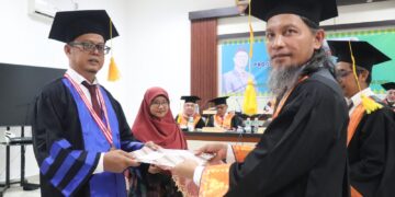 Bupati Rokan Hulu Anton Ucapkan Selamat atas Gelar Doktor Kepada Rudy Fadrial