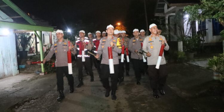 “NIRA ROHUL: Patroli Sahur untuk Puasa Lancar, Polres Rokan Hulu Jaga Kamtibmas Selama Ramadhan”