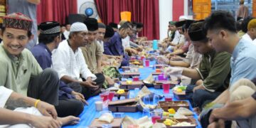 Sederhana dan Penuh Kehangatan, Momen Buka Puasa Jajaran Lapas Pekanbaru Bersama Warga Binaan