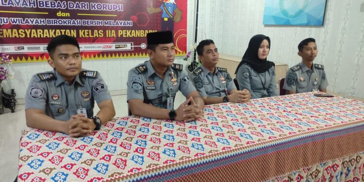 Lapas Pekanbaru Ikuti Zoom Meeting Penguatan Tugas dan Fungsi Pembinaan Narapidana dan Anak Binaan