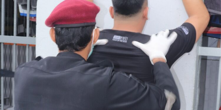 Perhatikan Kondusifitas, Kesatuan Pengamanan dan Satgas Kamtib Lapas Pasir Pangarayan Sidak Kamar Hunian WBP