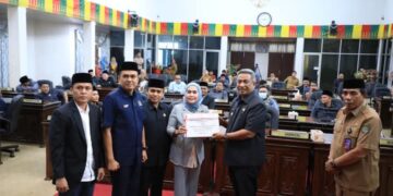 Rapat Paripurna Penyampaian LKPJ Tahun 2024 dan Ranperda Perusahaan Perseroan Daerah Bank Perekonomian Rakyat Rokan Hulu