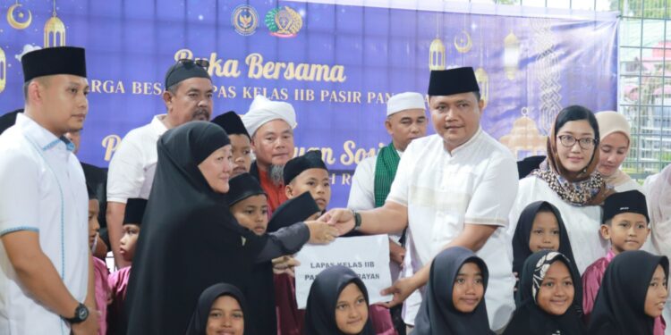 Keluarga Besar Lapas Pasir Pangarayan Buka Puasa Bersama Anak Panti Asuhan Al-Uswah