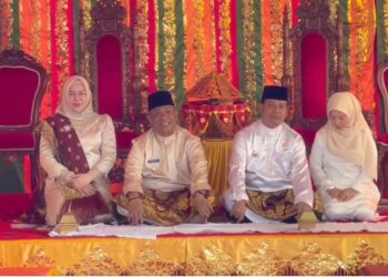 Bupati dan Wakil Bupati Rohul Disambut Meriah, Sujud Syukur di Islamic Center sebagai Awal Kepemimpinan Penuh Berkah