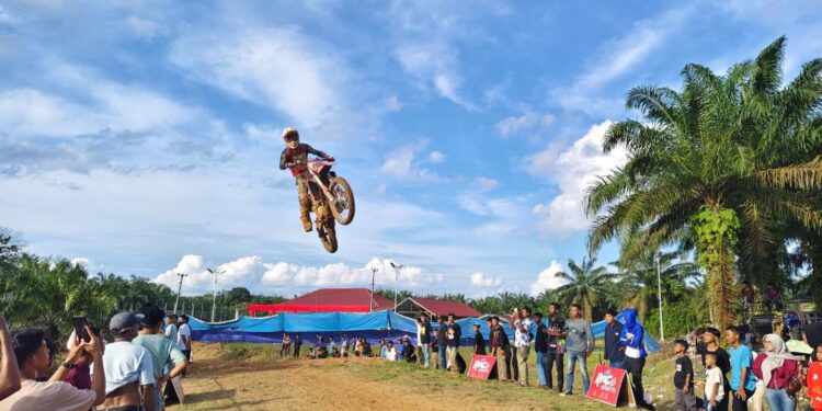 Kejuaraan Motocross Salman Motor Cup II Memukau dengan Kehebatan Raider Proton