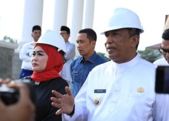 Bupati Rokan Hulu di Dampingi Hj.Sumiartini Tinjau Progres Pembangunan Gedung Baru DPRD