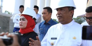 Bupati Rokan Hulu di Dampingi Hj.Sumiartini Tinjau Progres Pembangunan Gedung Baru DPRD