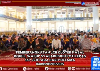 Pemberangkatan JCH Kloter 9 asal Rohul, Wabup Syafaruddin Poti Lepas 169 JCH pada Hari Pertama