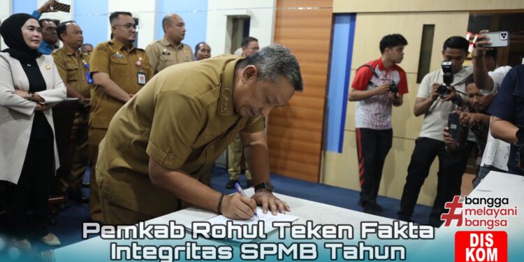 Pemkab Rokan Hulu Teken Fakta Integritas SPMB 2025: Wujudkan Penerimaan Siswa Baru yang Transparan dan Bebas Pungli