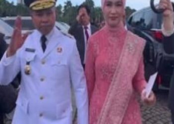 Ditengah Seruan Efisiensi, Gubernur Riau diduga Plesiran ke Inggris Bawa Istri dan Pejabat Lainnya