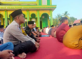 Warga Pagaran Tapah Gelar Sholat Istisqa, Polsek Kunto Darussalam Kawal Doa Minta Hujan Usir Asap