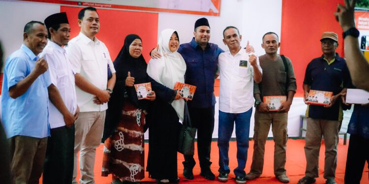 Puluhan Desa Gelap di Kampar Kini Teraliri Listrik, Berkat Perjuangan Rohid