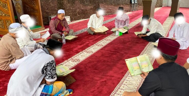 Syahdu di Balik Jeruji: Warga Binaan Lapas Pasir Pangarayan Khusyuk Belajar Al-Qur’an Bersama Ustadz