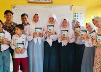 Kontribusi Nyata DRTPM 2025: Universitas Rokania Luncurkan Media AR Inovatif di SLB Negeri Rokan Hulu