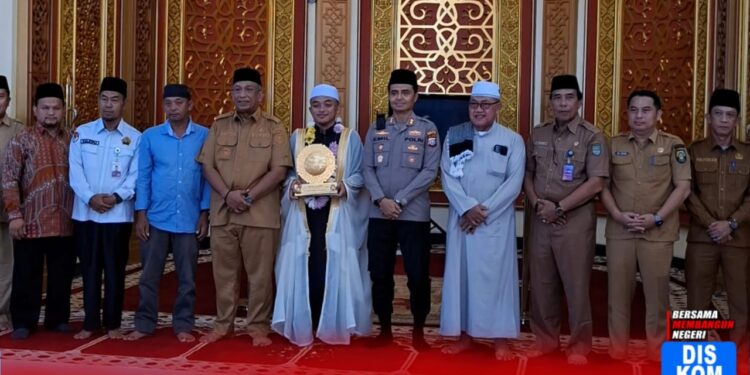 Bupati Anton Sambut Kepulangan Bayu Wibisono Damanik, Hafiz Quran dari Rohul Peraih Juara II MHQ Internasional di Arab Saudi
