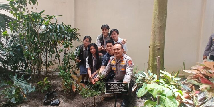 Polda Riau Gelar Workshop Green Policing untuk 311 Ketua OSIS se-Riau dan Penanaman 21.000 Pohon Serentak 10–21 November