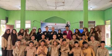 Dosen Hukum Universitas Rokania Sosialisasi Bahaya Perkawinan Anak dibawah umur di Ponpes Darul Ulum, Tandun.