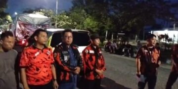 Ketua MPC PP syahmadi malau melepas keberangkatan relawan ke Aceh.