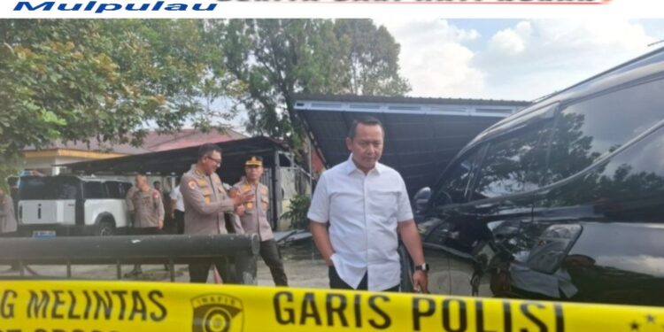 Dua Jam Berjibaku, Petugas Damkar Berhasil Jinakkan Api di Asrama Polisi Pekanbaru