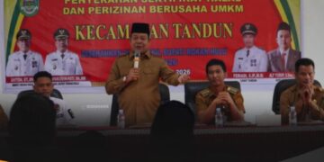 Wabup Syafaruddin Poti Hadiri Penyerahan Sertifikat Halal dan Perizinan Berusaha UMKM di Kecamatan Tandun