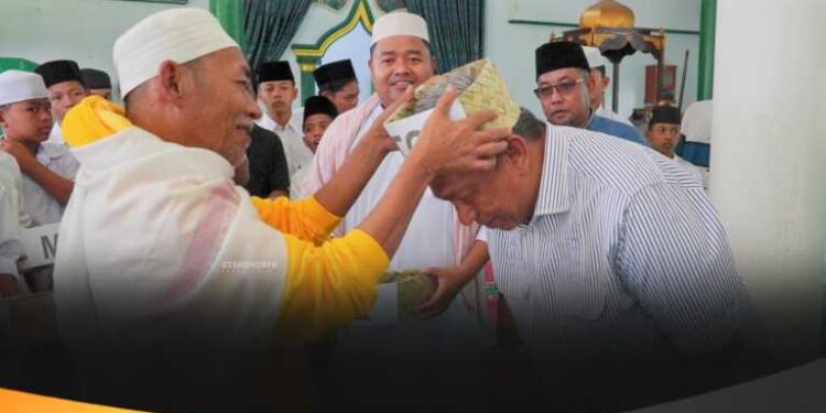Pererat Silaturahmi, Bupati Rokan Hulu Kunjungi Ponpes Tuan Muda Al-Muqorobbah di Rokan IV Koto