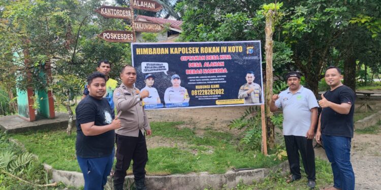 Perangi Narkoba, Polsek Rokan IV Koto Pasang 24 Spanduk Himbauan di Dua Kecamatan