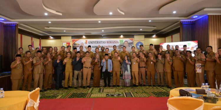 Perkuat Tata Kelola Desa, FISHUPOL Universitas Rokania Teken MoA Bersama Pemerintah Desa se-Rohul