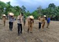 Polsek Rokan IV Koto Optimalkan Lahan Produktif di Desa Tibawan untuk Perkuat Ketahanan Pangan Nasional